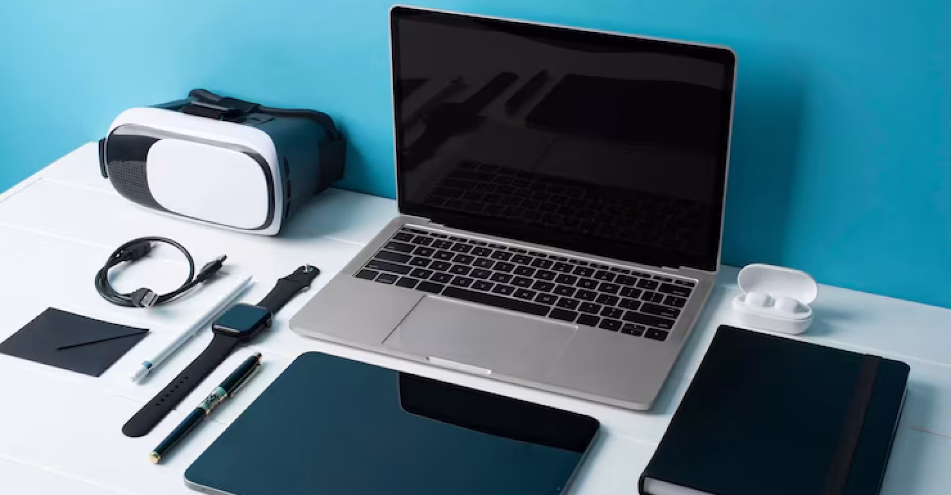 modern-stationary-collection-arrangement_23-2149309649